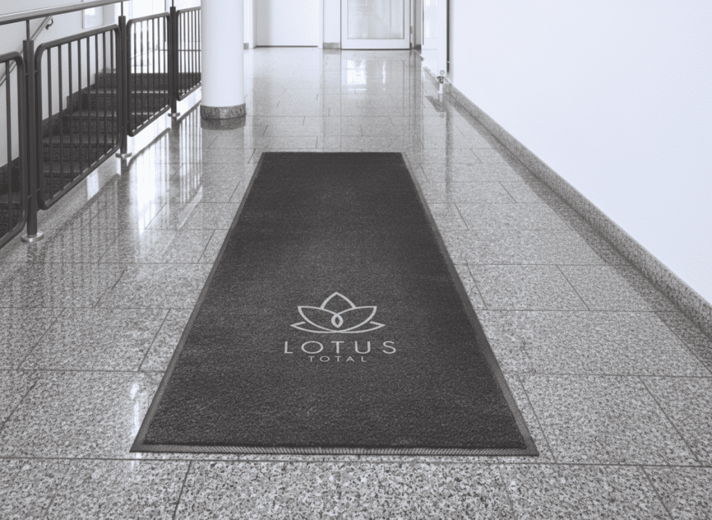 Matteservice med logomatter Logomatte i entreen til Lotus Total AS